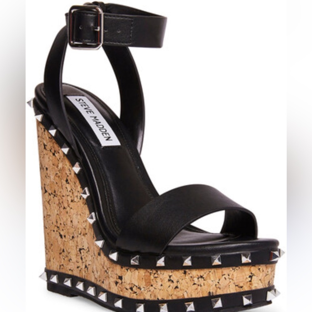👠NWT STEVE MADDEN BEHATI CORK PLATFORM WEDGES WITH SILVER STUDS IN BLACK SIZE 8
